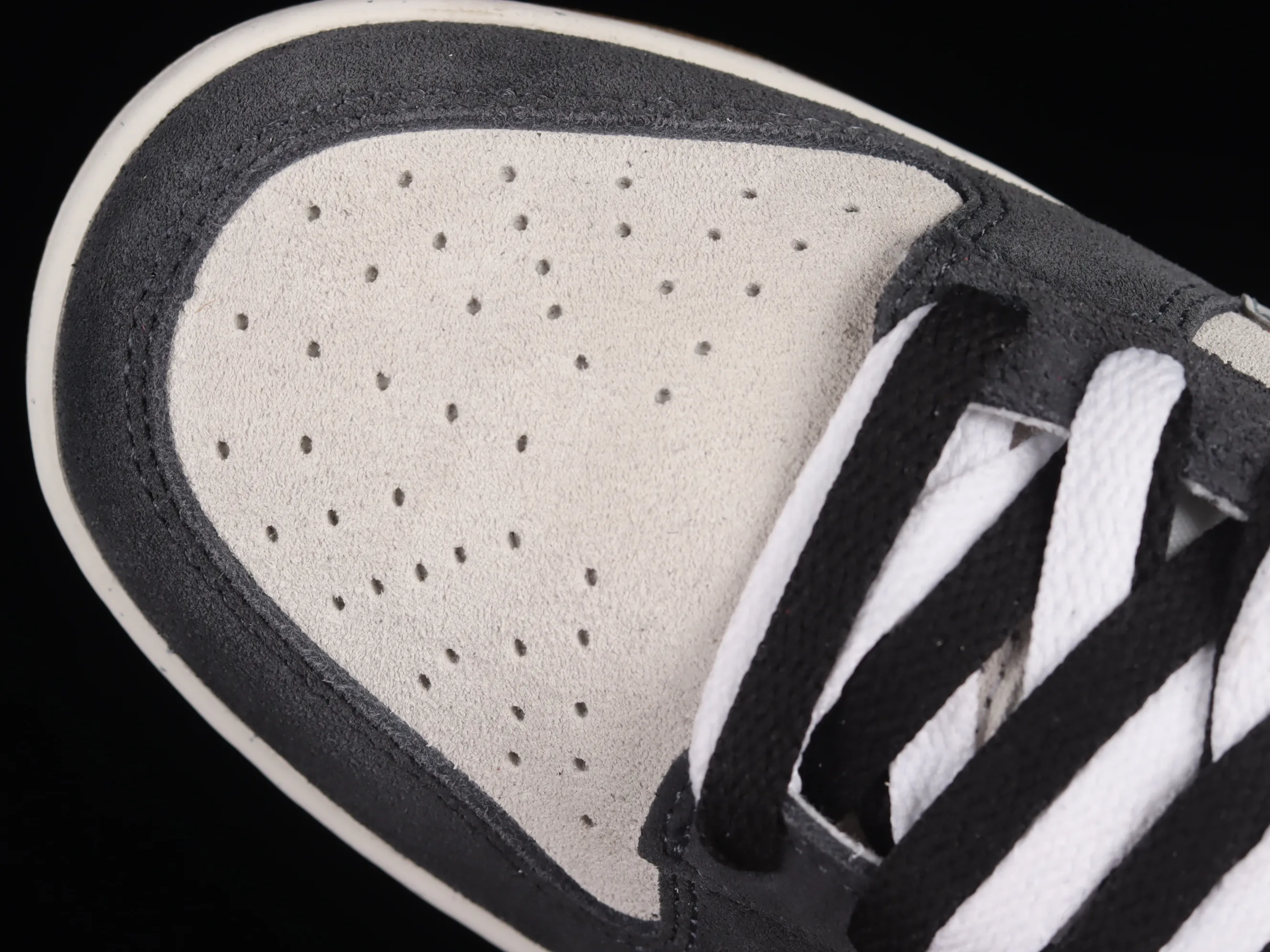 All categories Nk SB Dunk series Nk SB Dunk Low low-top sneakers Nk SB Dunk Low "85" gray red double hook SB low-top sports and leisure sneakers DO9457-104